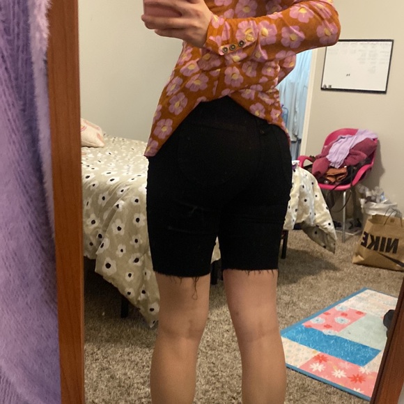 Free people long shorts 🩳 in black. - Picture 6 of 7